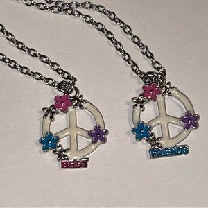Claire’s Set of 2 Best Friends Peace & Flowers Necklaces